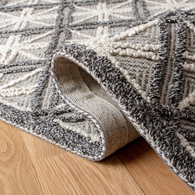 Gray and Beige Hand-Tufted Wool and Viscose 4' x 6' Area Rug