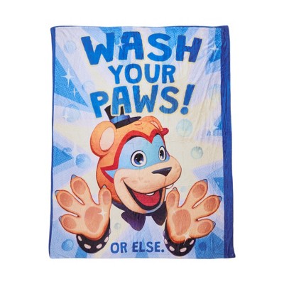 Five Nights at Freddy's Wash Your Paws! Throw Blanket (50" x 60")