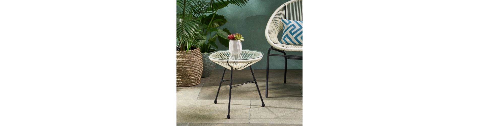 Lyngins Rattan Outdoor End Table with Tempered Glass Top, 17.75" Round Patio Side Table, White Outdoor Accent Table