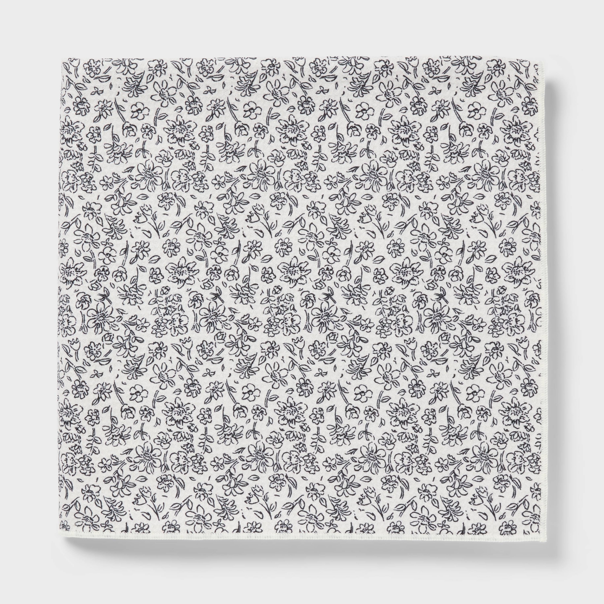 Quick Dry Waffle Floral Oversized Bath Towel Black - Room Essentials™