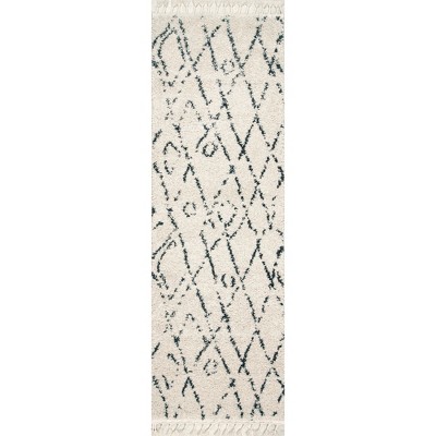 Nuloom Nieves Moroccan Diamond Tassel Indoor Area Rug