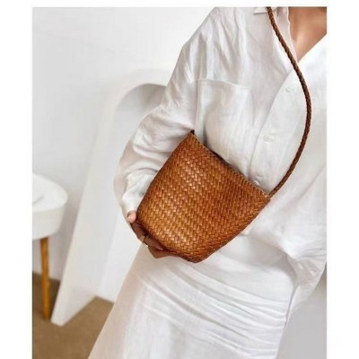 Сумки Alilang Woven Crossbody Bucket Bag - Stylish Summer Shoulder Purse for Vacation - Brown — фото 5