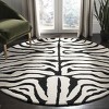 Soho SOH435 Hand Tufted Indoor Rugs - Safavieh - 2 of 3