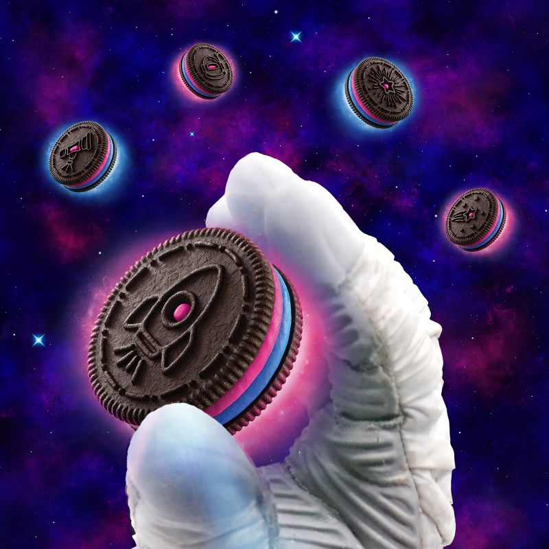 Oreo Space Dunk Cosmic Cr&#232;me Cookies - 2.04oz, 6 of 15