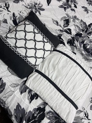 Dorsey King/California King Floral Print Comforter Set Black & White