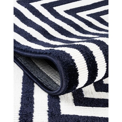 Navy Blue 4' x 6' Prescott Easy-Care Outdoor Area Rug