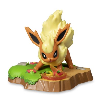 Flareon Pokémon Afternoon with Eevee & Friends Collectible Toy