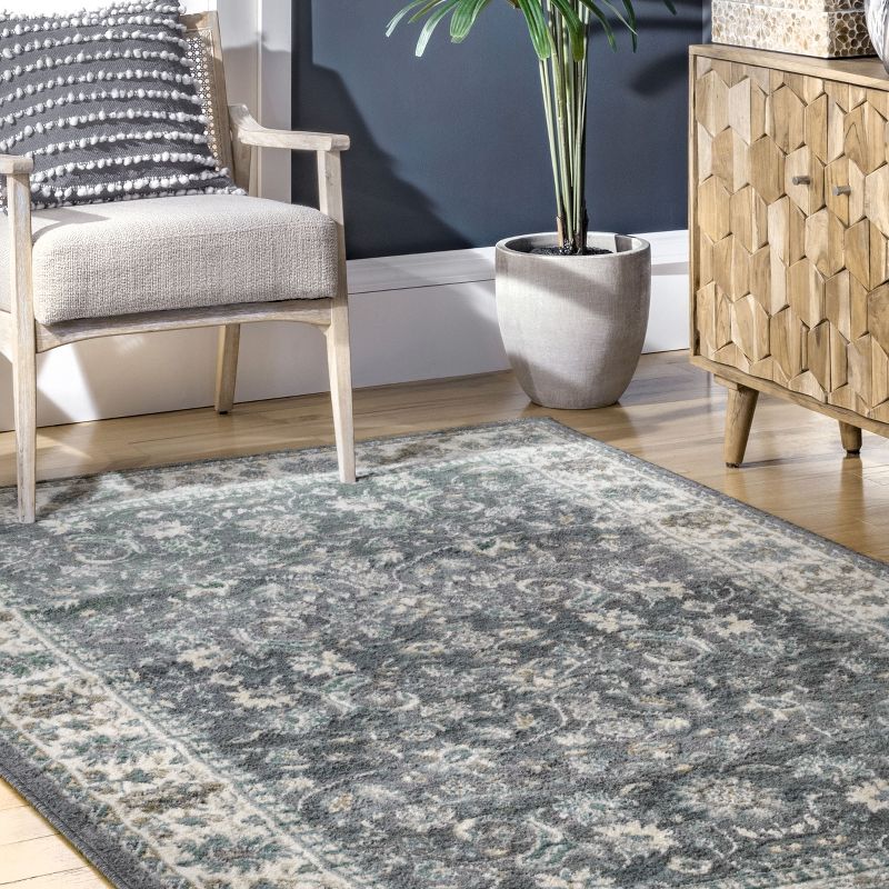 nuLOOM Mikayla Classic Floral Area Rug, 3 of 9