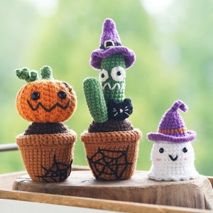 Wizardi Halloween Plants with Ghost Amigurumi DIY Crochet Kit