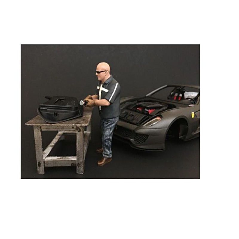 "Chop Shop" Mr. Fabricator Figurine for 1/18 Scale Models by American Diorama, 2 of 4