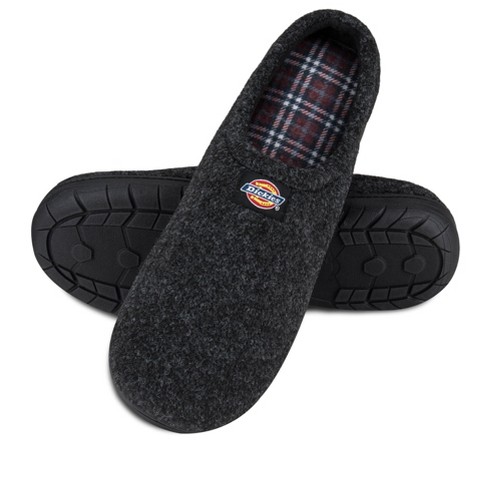 Black store outdoor slippers