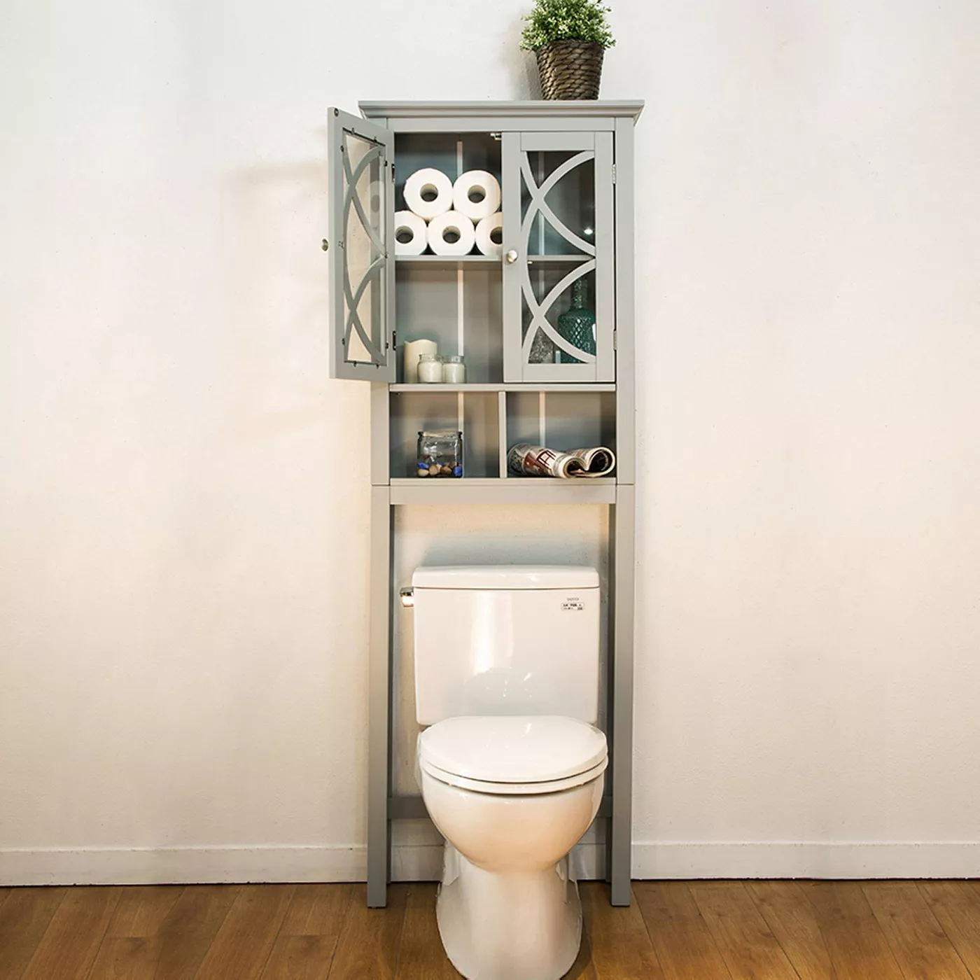 How to add more storage space to your small bathroom: 8 Functional, decorative and budget-friendly wall and storage shelves.
