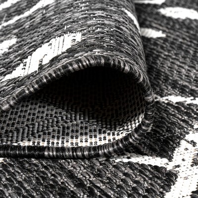 Black and Ivory Geometric Bohemian Indoor/Outdoor Rug