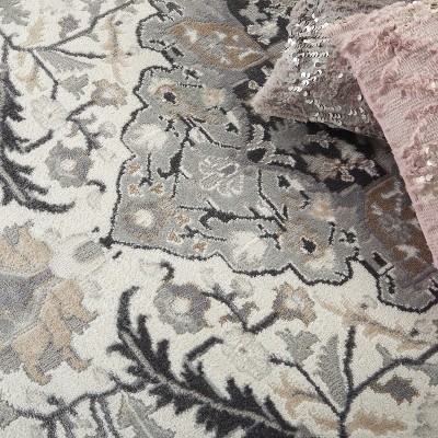 Ivory Grey Floral Medallion 5'3" x 7'3" Synthetic Area Rug