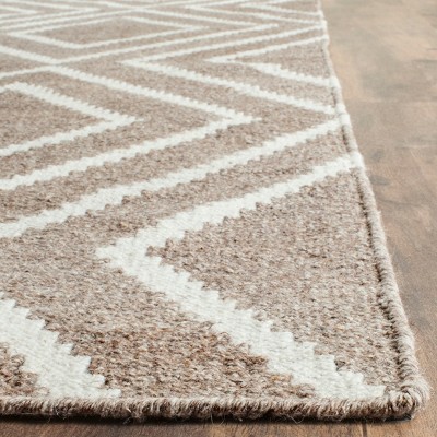 Handwoven Bohemian Grey & Ivory Kilim Area Rug, 5' x 8'