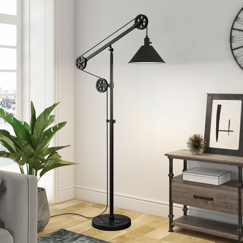Hampton & Thyme Pulley System Floor Lamp with Metal Shade, 5 of 14