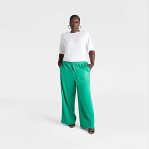 KBB by KAHLANA Women's Mid-Rise Straight Leg 'The Convertible Track Pant' - 1 of 3