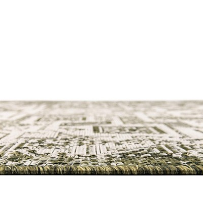 Reversible Green Medallion Outdoor Synthetic Rug 2' 2" x 3' 1"