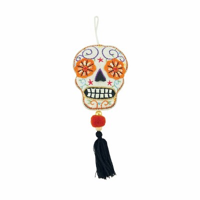 Gallerie II White Skull With Tassel Ornament
