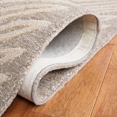 Chevron Leaves Beige and White Wool Viscose 4' x 6' Rug