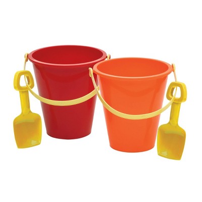 plastic sand pails