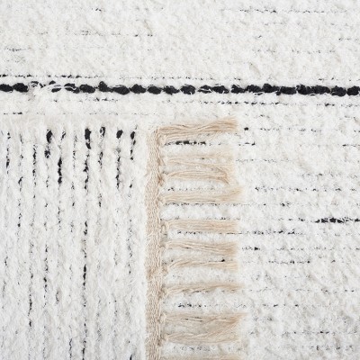 Casablanca 3' x 5' Ivory and Black Wool Shag Area Rug