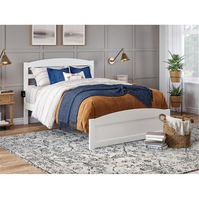 Warren White Solid Wood Queen Platform Bed with Slats
