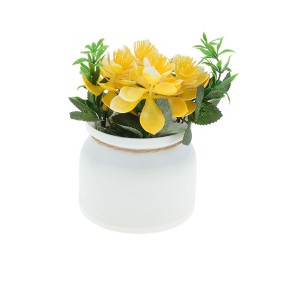 Unique Bargains Artificial Plants 4-Piece Large Lotus Plastic 3.54"x3.54"x6.69" 1 Pcs - 1 of 4