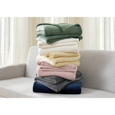 Green Faux Fur Plush Throw Blanket 50" x 60"