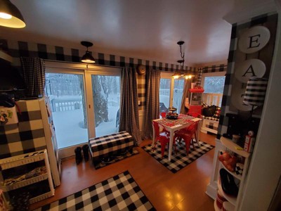 Guest review image 1 of 3, zoom in