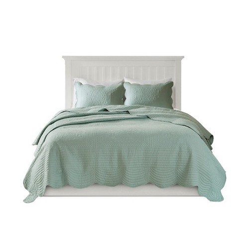 Gracie Mills Salvatore 3-Piece Reversible Country-Inspired Scalloped Edge Quilt Set - image 1 of 4