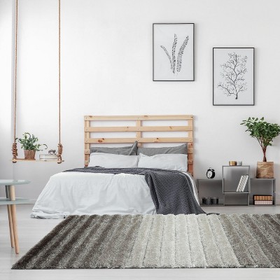 Gray Geometric 5' x 7' Shag Area Rug