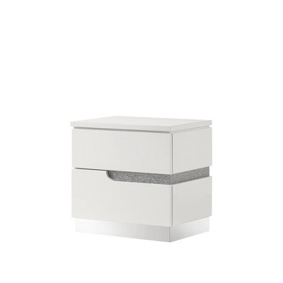 New Classic Furniture,Paradox Nightstand-White
