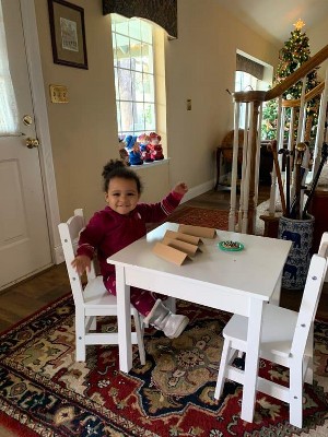 melissa and doug white table and chairs