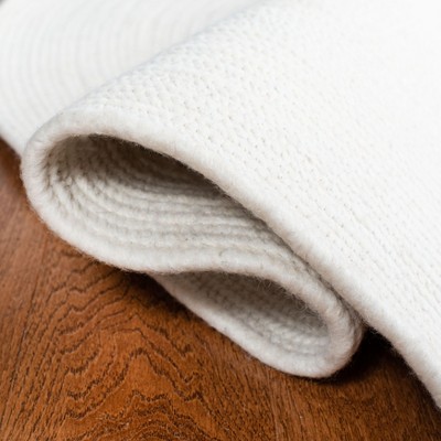 Ivory Handwoven Round Wool Braided Area Rug, 7'