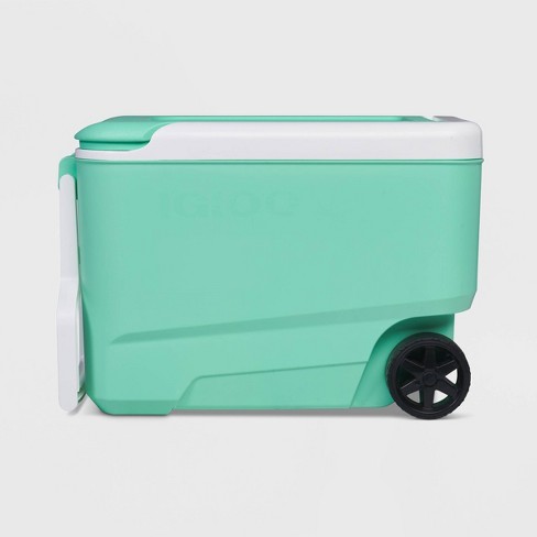 Igloo Flip And Tow 90qt Roller Cooler - White : Target