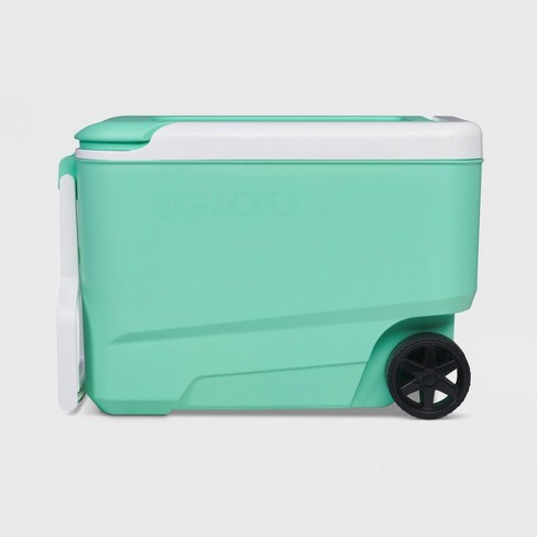 Igloo 38 QT Ice Chest Cooler with Wheels, Blue