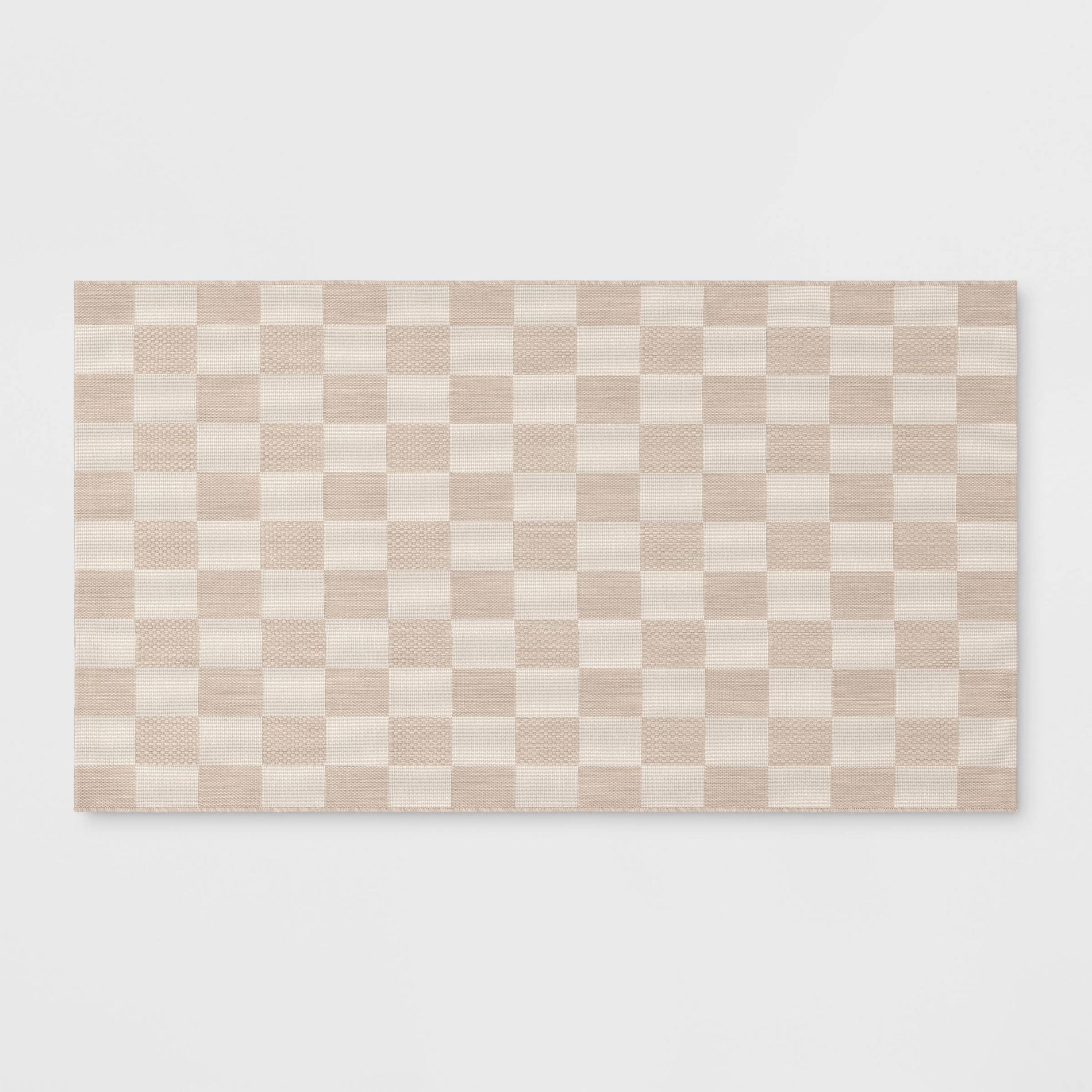 3'11"x5'5" Checkered Rectangular Indoor Outdoor Area Rug - Room Essentials™