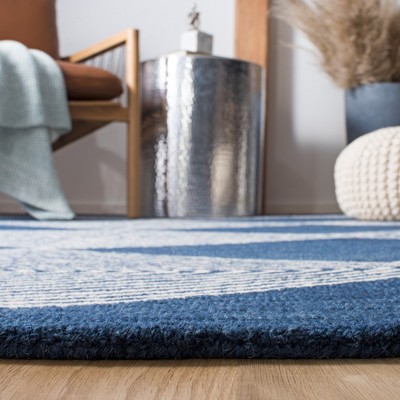 Ivory and Navy Diamond Pattern Hand-Tufted Wool Rug, 8' x 10'