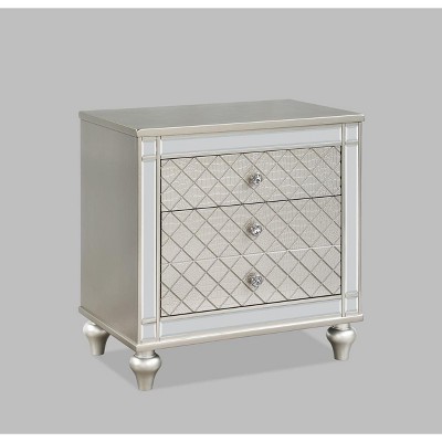 NicBex Nightstand with Drawers,Modern Side Table with Pulls and Wood Frame,Bedside Table for Bedroom,Living Room