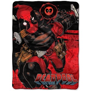 Marvel Deadpool Say Deadpool!! Quote Bubble Character Super Plush Throw Blanket (46" x 60") 117cm x 152cm Multicoloured - 1 of 4