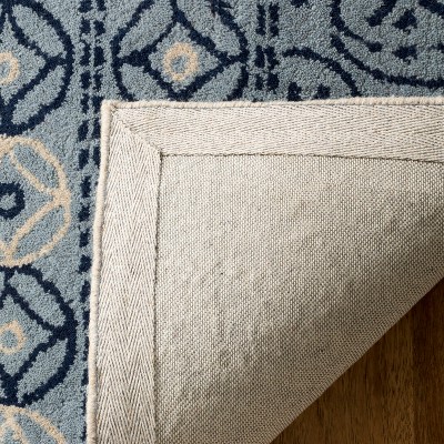 Bella Blue and Ivory Hand-Tufted Wool 4' x 6' Area Rug