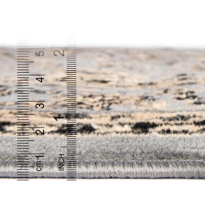 Gray/Ivory Reversible Indoor Runner with Traditional Medallion Design