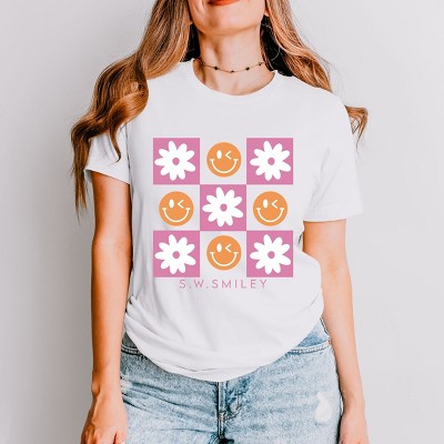 Simply Sage Market S.W.Smiley Retro Smiley Face Short Sleeve Tee - S - White