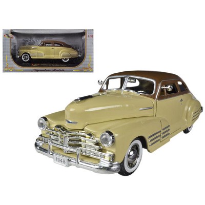 1948 Chevrolet Fleetline Aerosedan Beige 1/32 Diecast Car Model by Signature Models