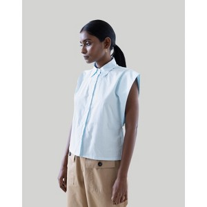 Reistor Women's The Perfect Summer Button down - 1 of 4