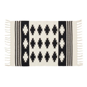 Saro Lifestyle Indoor Southwestern Rug, 2'x3', Black/White - 1 of 3