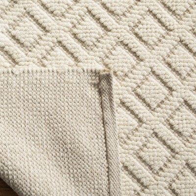 Ivory Handmade Wool Tufted Rectangular 4' x 6' Area Rug