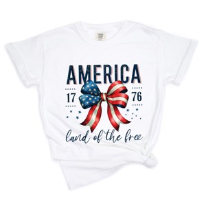 Simply Sage Market Coquette America Land Of The Free Garment Dyed Tee - 1 of 4