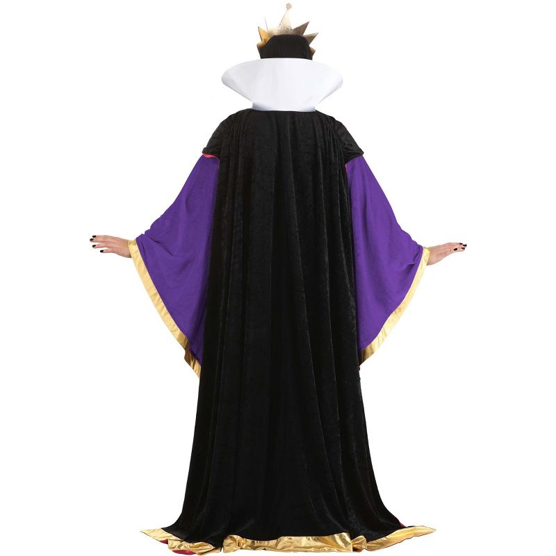 HalloweenCostumes.com Women's Snow White Plus Size Queen Costume., 5 of 10